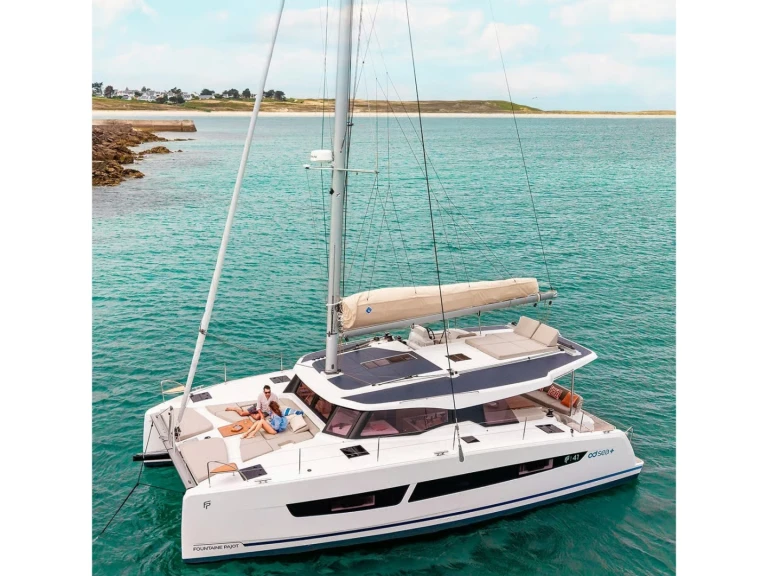 Yacht charter Volos cheap Fountaine Pajot New 41