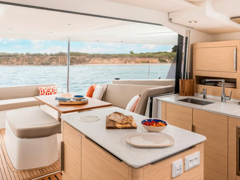 Yacht charter Volos cheap Fountaine Pajot New 41