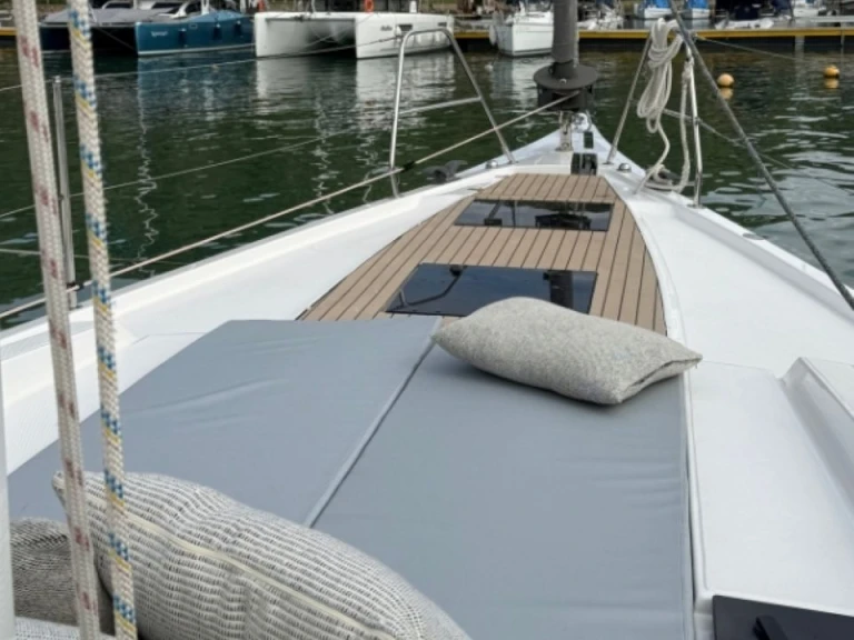 Sailboat for rent Paraty at the best price