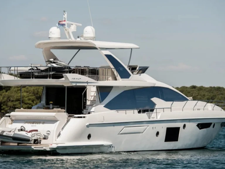 Luxury Yacht rental in Skradin - Azimut Azimut 72 Fly