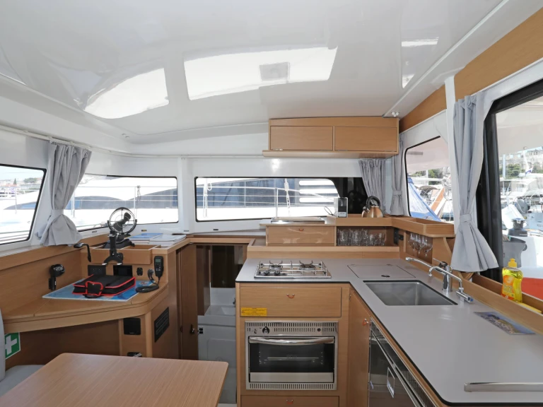 Catamaran rental in Pula - Excess Excess 11