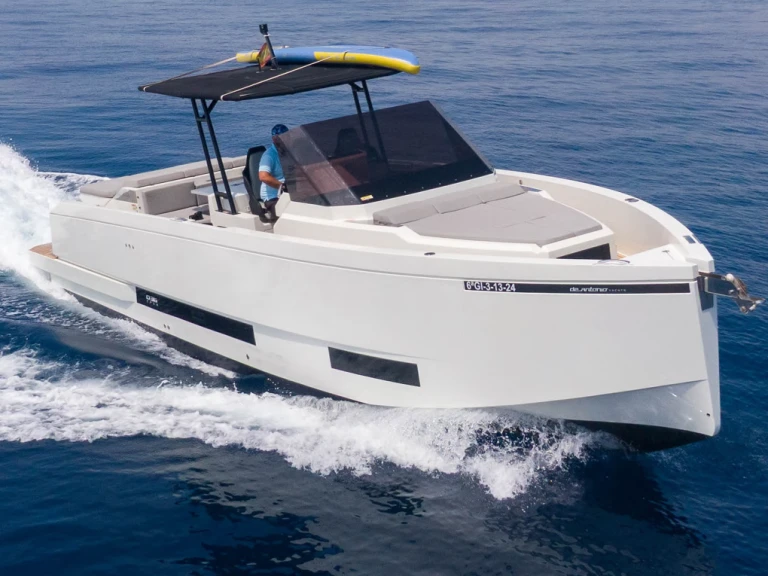 Yacht charter Ibiza Town cheap DE ANTONIO YACHTS D36 