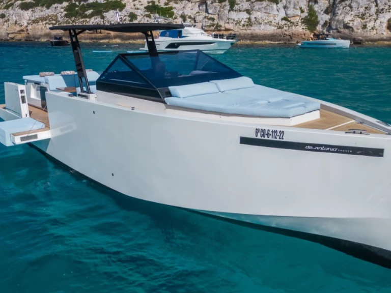 Motorboat for rent Ibiza Town at the best price