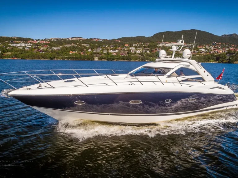 Rent a Sunseeker Portofino 53 Capri