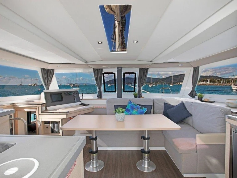 Boat rental Fountaine Pajot Lucia 40 in Tivat on Samboat
