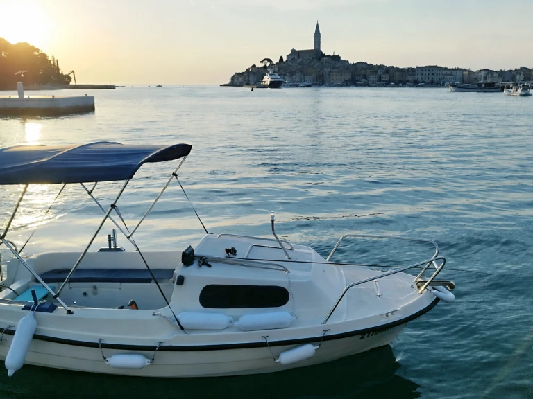 Motorboat rental with or without captain Sportmare Rovinj