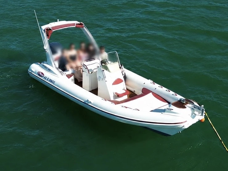 Yacht charter Le Canon cheap Prince 23