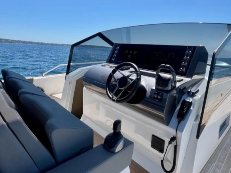 Boat rental Fiart SEAWALKER 43 in Golfe-Juan on Samboat