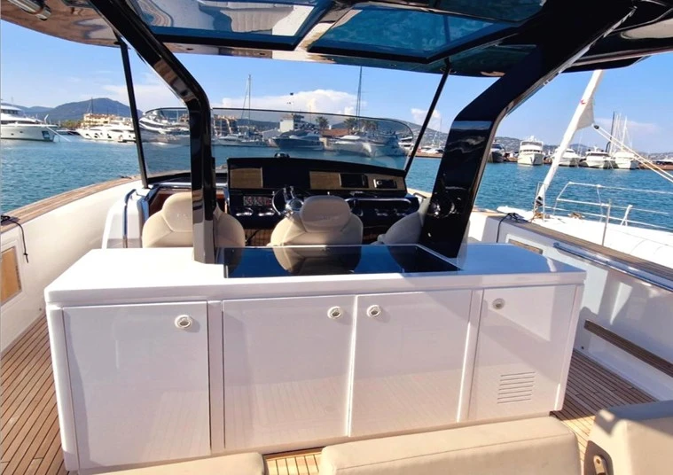 Pardo Yachts Pardo 43 charter bareboat or captained in  Juan-les-Pins