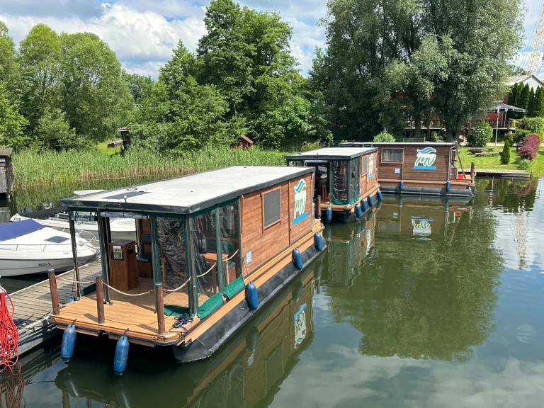 Yacht charter Wolziger See cheap D9