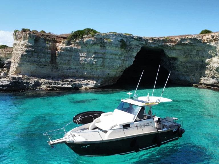 portofino 750wa 750wa in Otranto on SamBoat