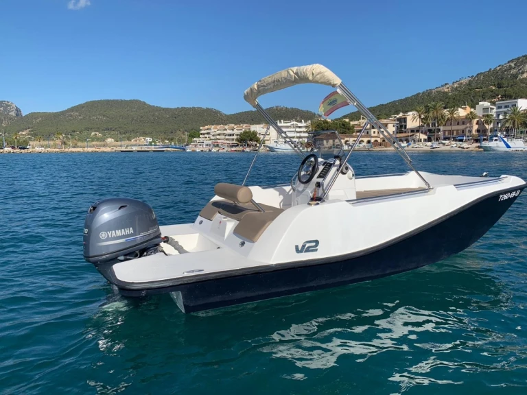 Motorboat for rent Sant Adrià de Besòs at the best price