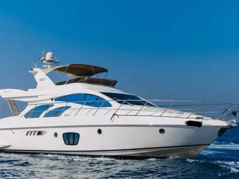 Motorboat for rent Juan-les-Pins at the best price