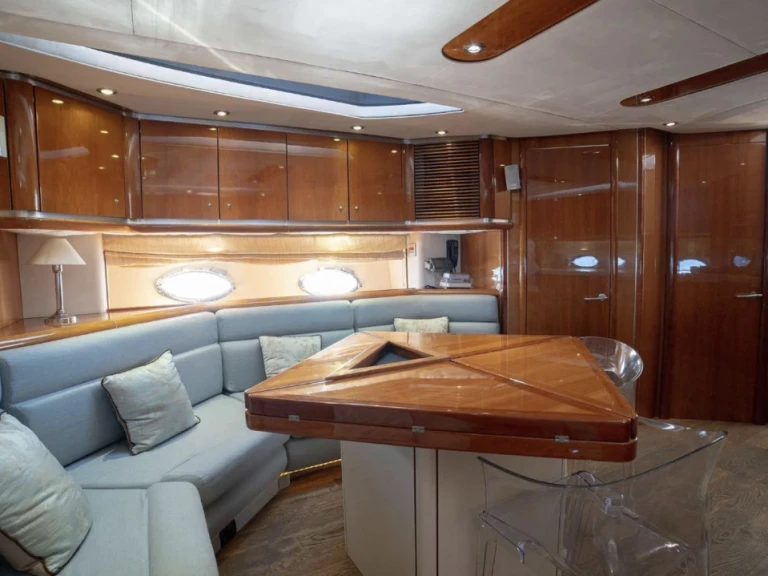 Luxury Yacht for rent Saint-Tropez at the best price