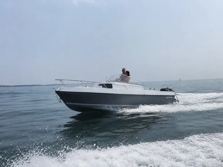Yacht charter Gastes cheap S570