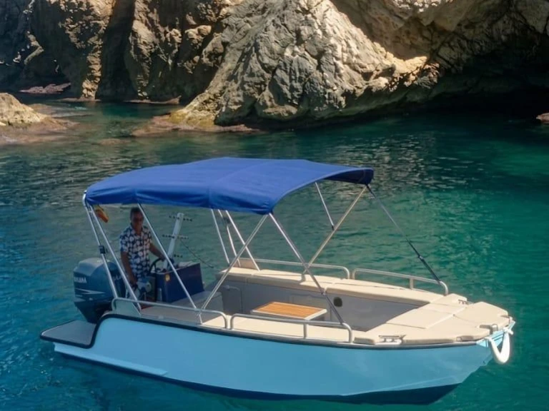 Motorboat rental in Real Club Nautico Denia - Moggaro Open 6'50