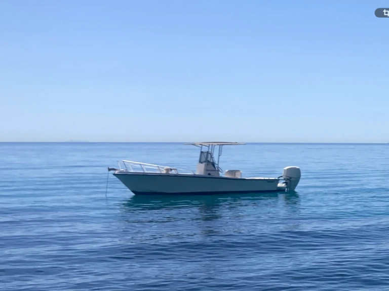 Boat rental Mako 232 in Bastia on Samboat