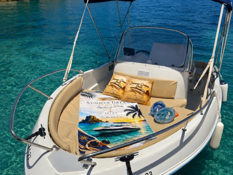 Quicksilver Quicksilver 525 Flamingo in Sant Antoni de Portmany on SamBoat