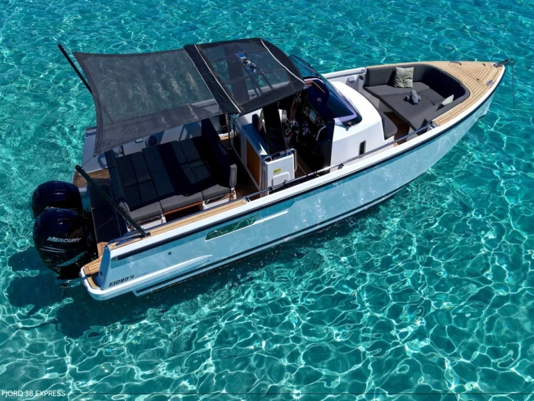 Boat rental Fjord Fjord 38 Xpress in Ibiza Town on Samboat