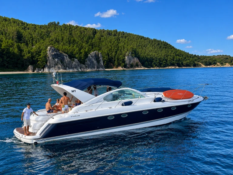 Motorboat for rent Tróia at the best price