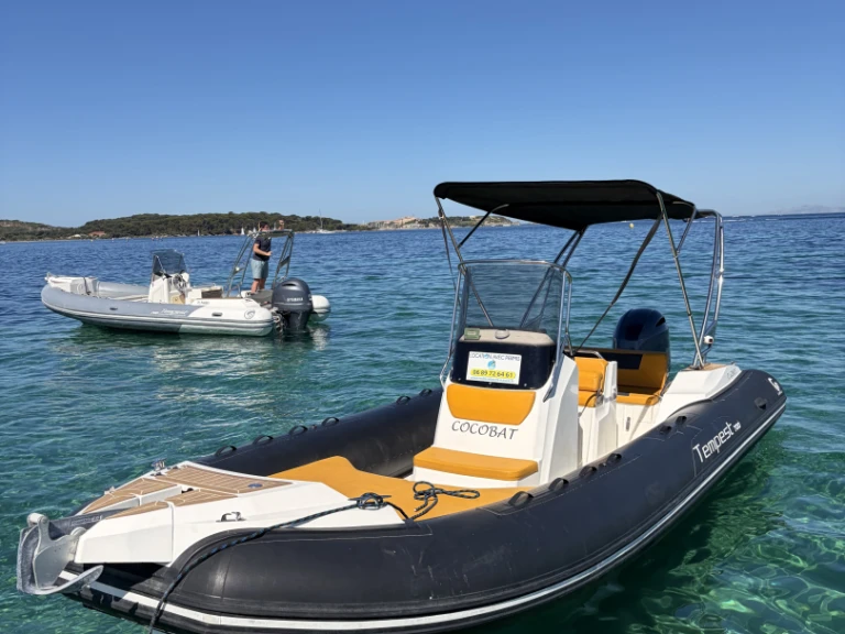 Capelli Capelli 700 in Six-Fours-les-Plages on SamBoat