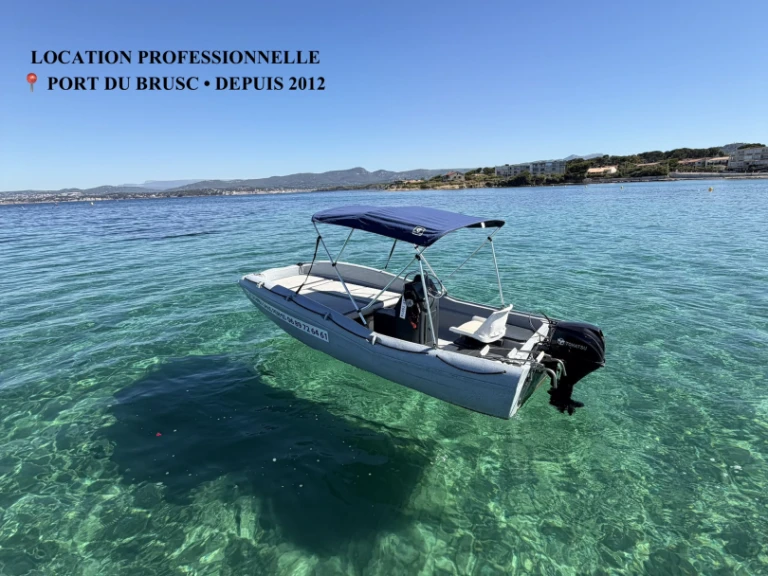 Yacht charter Six-Fours-les-Plages cheap SECU 15