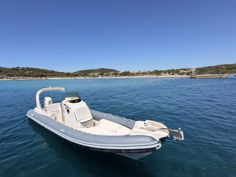 Motorboat rental in France - Nuova Jolly Prince 25 Luxe