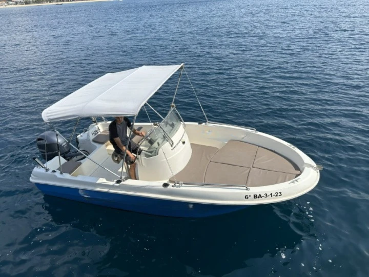 Yacht charter Palamós cheap Cap Camarat 545 CC