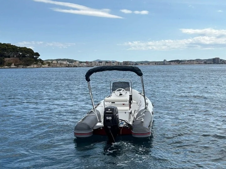 Motorboat rental in Palamós - Golden Ship Aura 520