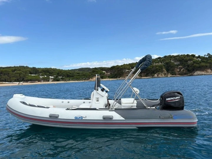 Bareboat Rental Motorboat Silver with a boat licence