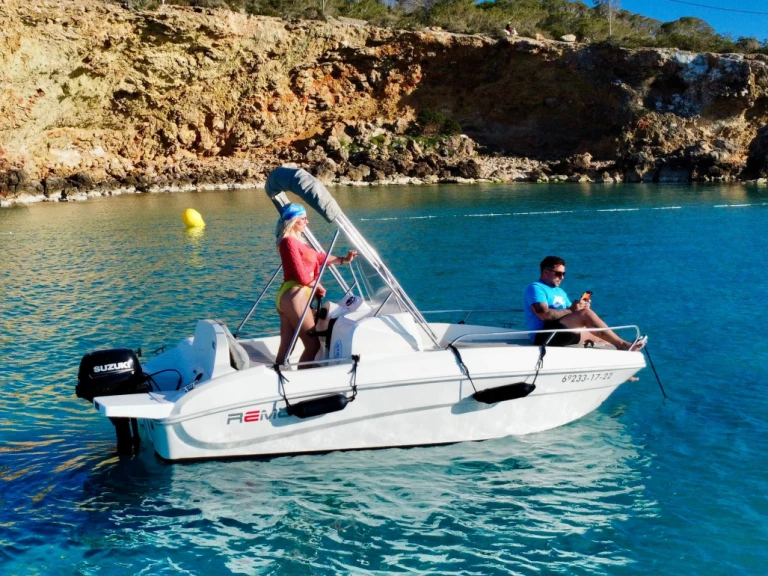 Rent a Remus Remus 450 open Sant Antoni de Portmany