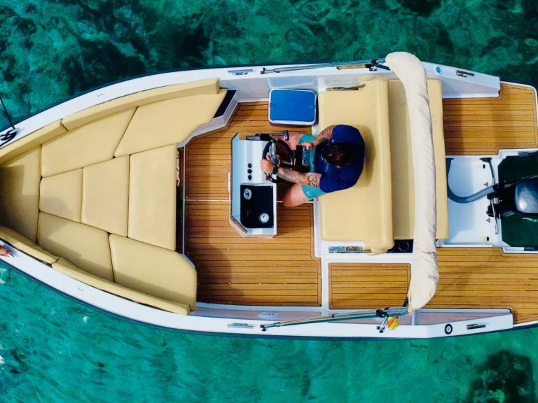 Silver Yacht 555 premium boat in Sant Antoni de Portmany on SamBoat