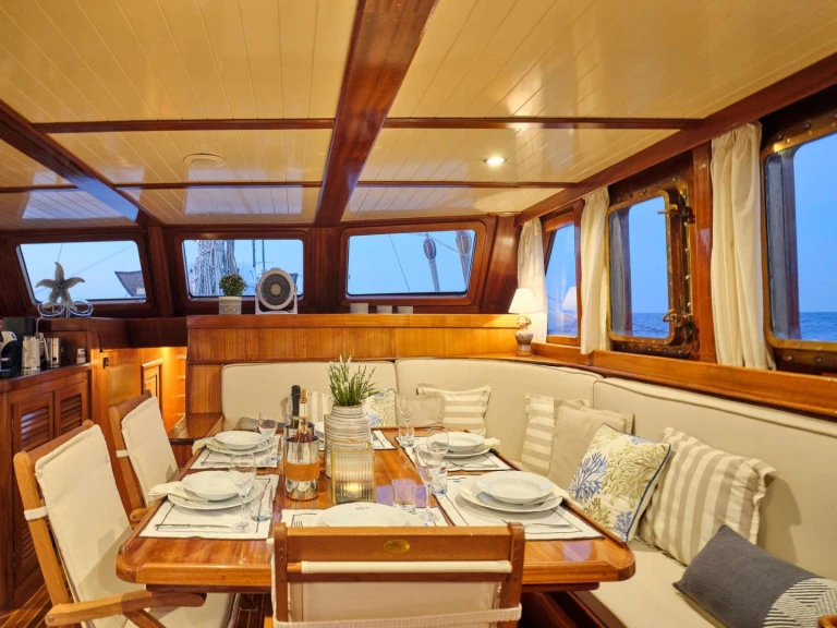 Rent a  Ege Yat Motor Sailer Alimos