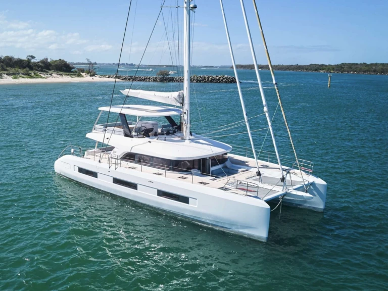 Yacht charter Alimos cheap Lagoon Sixty 5