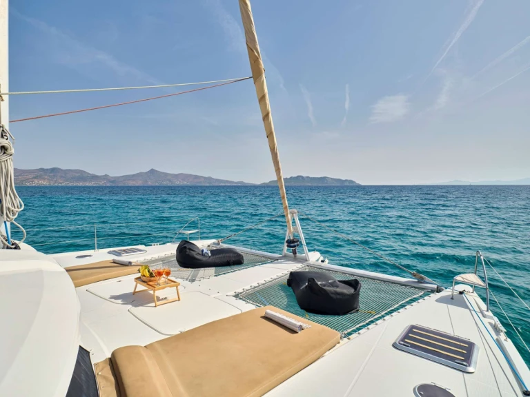 Catamaran rental in Néa Péramos - Fountaine Pajot Fountaine Pajot Sanya 57 (5 cab)