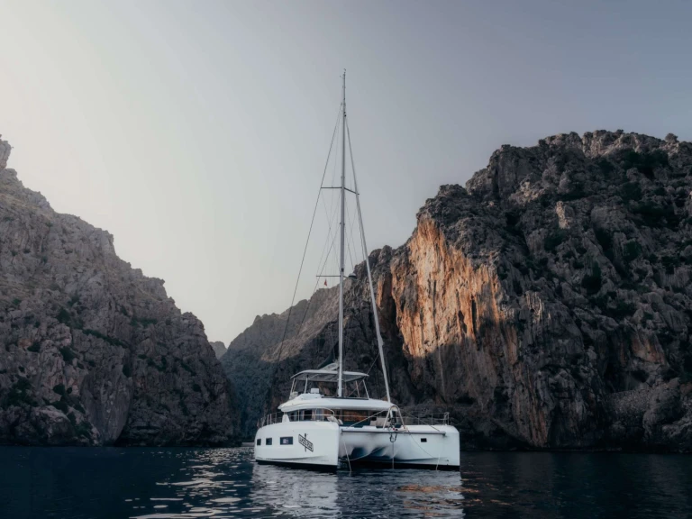 Lagoon Lagoon 55 charter bareboat or captained in  Néa Péramos