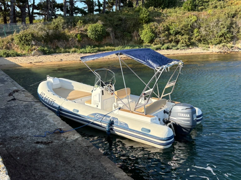 Boat rental Capelli Capelli 626 Luxe in Larmor-Baden on Samboat