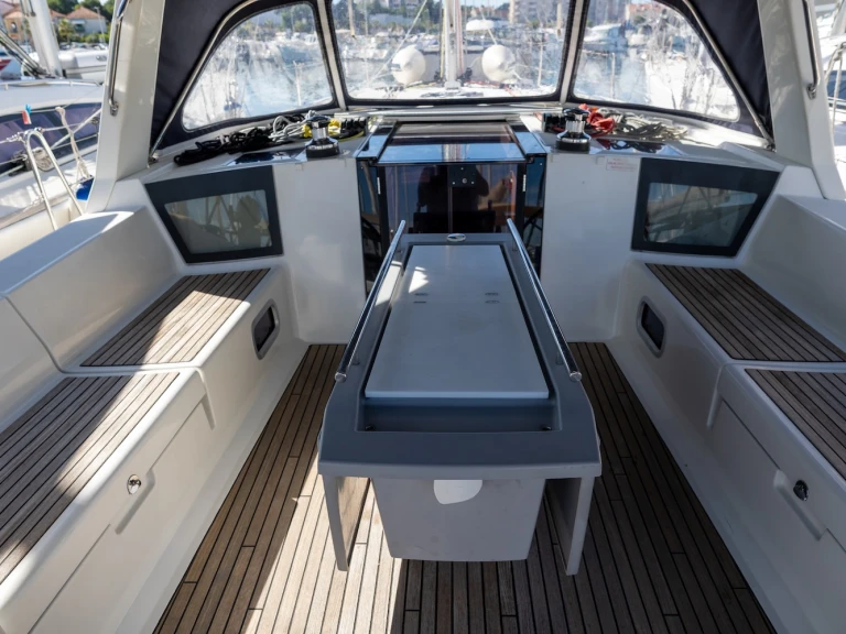 Sailboat rental with or without captain Bénéteau Biograd na Moru