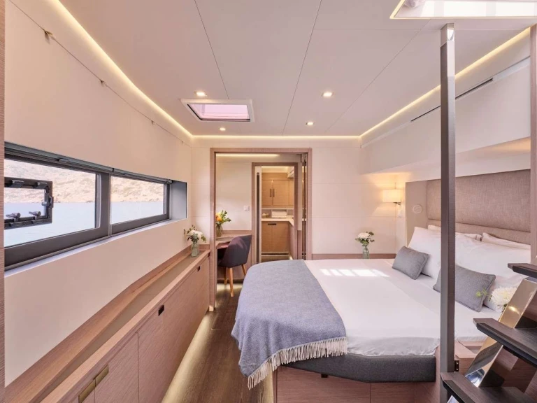 Fountaine Pajot Fountaine Pajot Alegria 67 (5 cab) in Néa Péramos on SamBoat