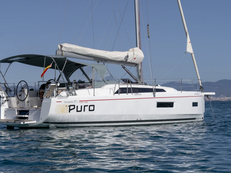 Yacht charter s'Arenal cheap Oceanis 37.1