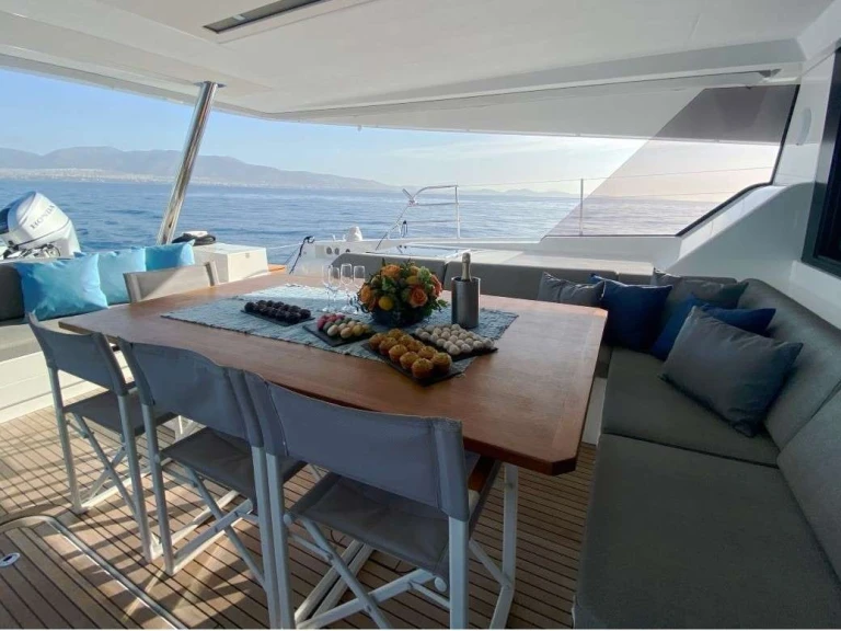 Rent a Fountaine Pajot Fountaine Pajot Samana 59 (5 cab) Alimos