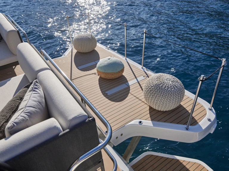 Motorboat for rent Castellammare di Stabia at the best price