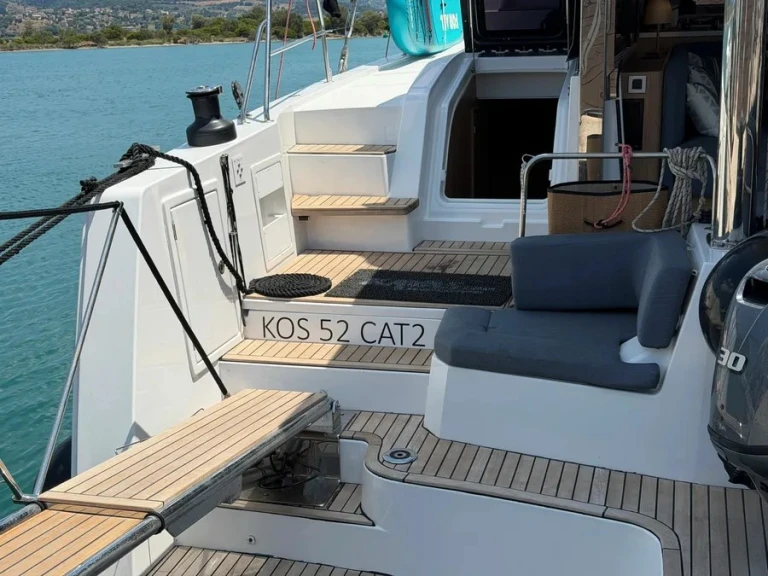 Catamaran for rent Lefkáda at the best price
