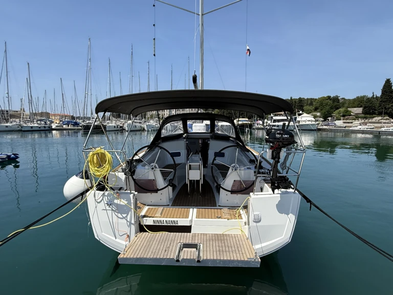 Sailboat rental in Pula - Jeanneau Sun Odyssey 349