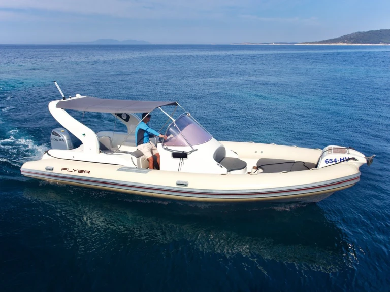 RIB rental in Hvar - Flyer Flyer 828
