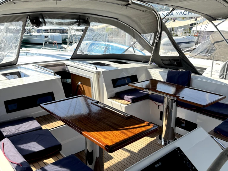 Sailboat rental in Kaštela - Bavaria Bavaria C50 Holiday - 5 cab.