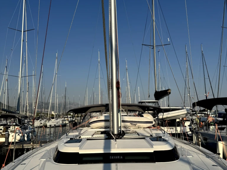 Bareboat Rental Sailboat Bavaria with a boat licence