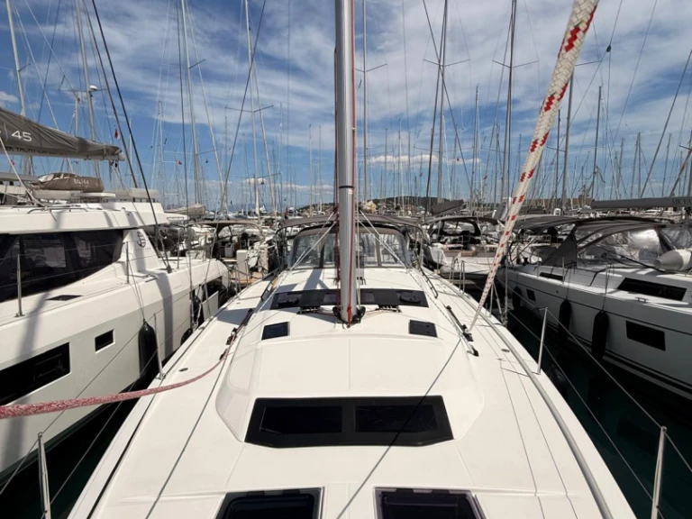 Sailboat rental with or without captain Dufour Seget Donji