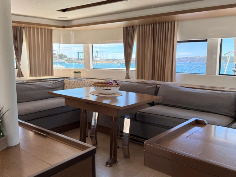 Yacht charter Seget Donji cheap Lagoon 50