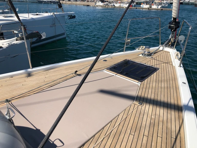 Jeanneau Jeanneau 54 in Kos on SamBoat